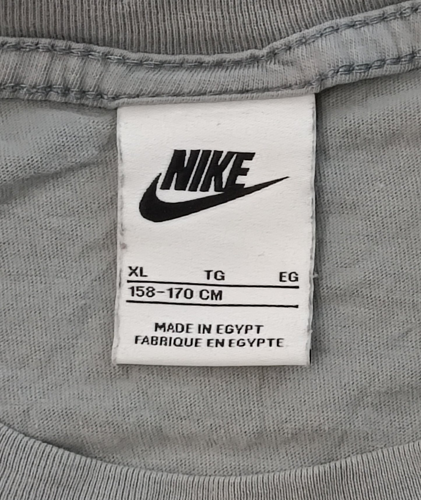 (ДЕТСКО) (Ръст 158-170см) Nike Sportswear Repeat Tee тениска