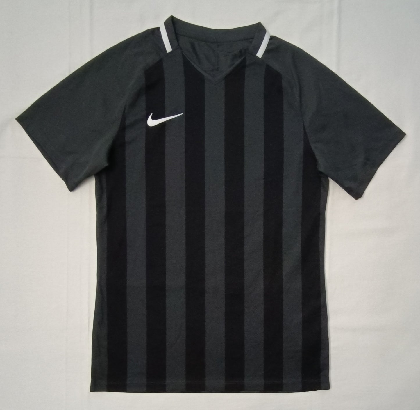 (S) Nike DRI-FIT Tee тениска