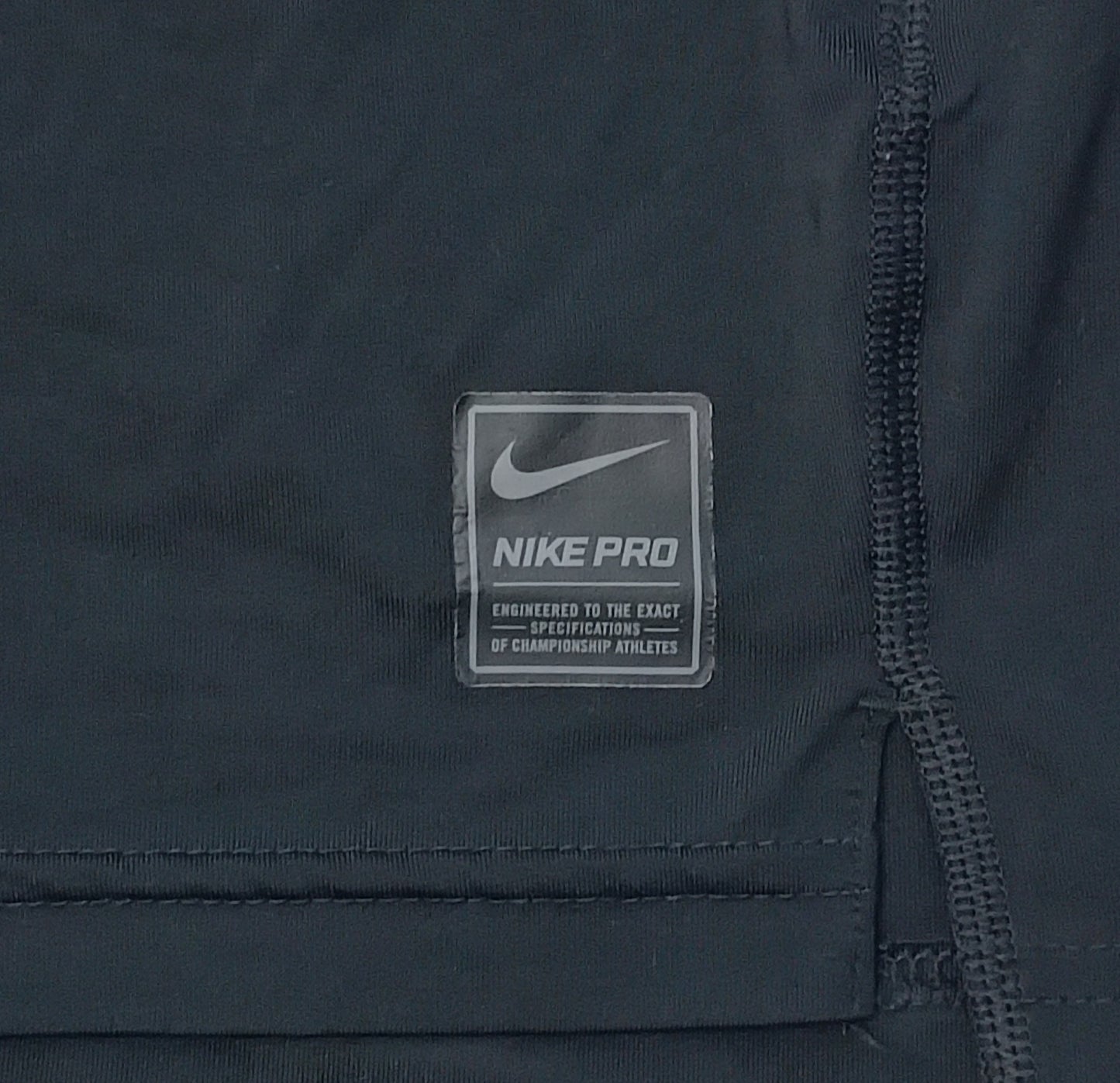 (L) Nike PRO Combat DRI-FIT Compression тениска