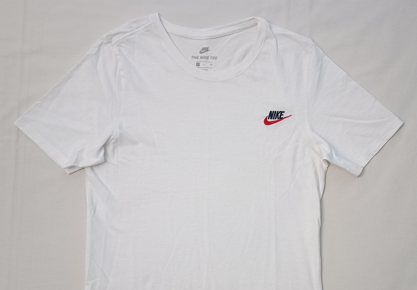 (S) Nike Sportswear Tee тениска