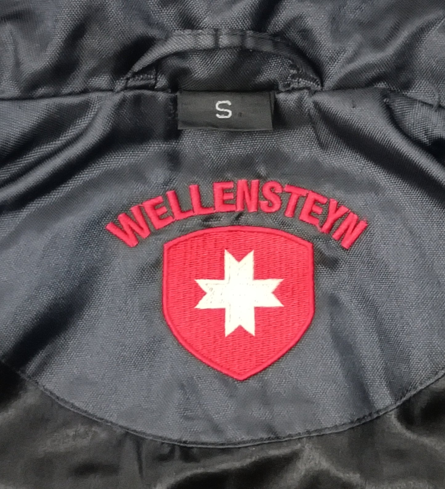 (ДАМСКО) (S) Wellensteyn Revolution Hooded Jacket яке