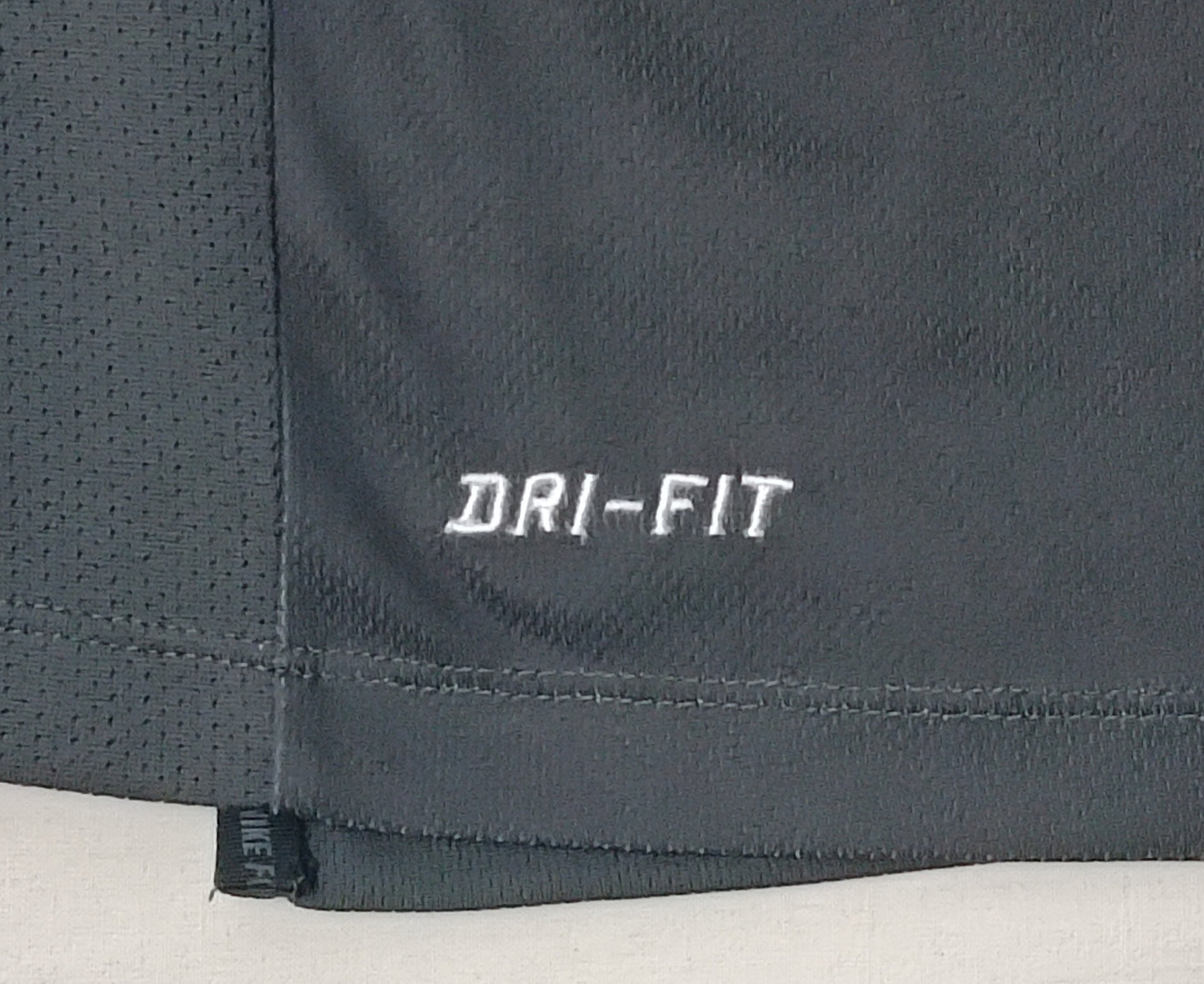 (L) Nike DRI-FIT Swoosh Tee тениска