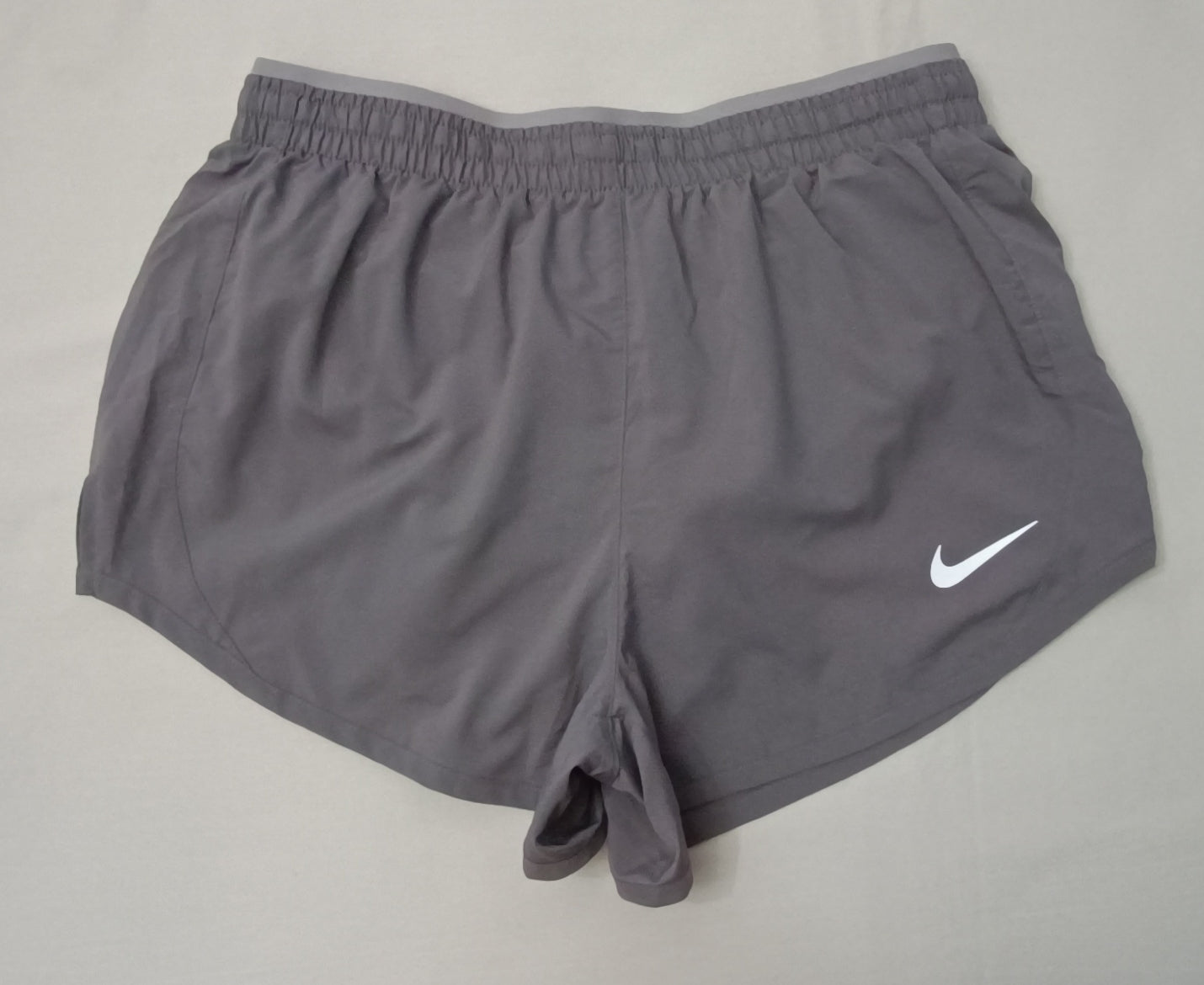 (ДАМСКО) (S) Nike DRI-FIT Shorts шорти