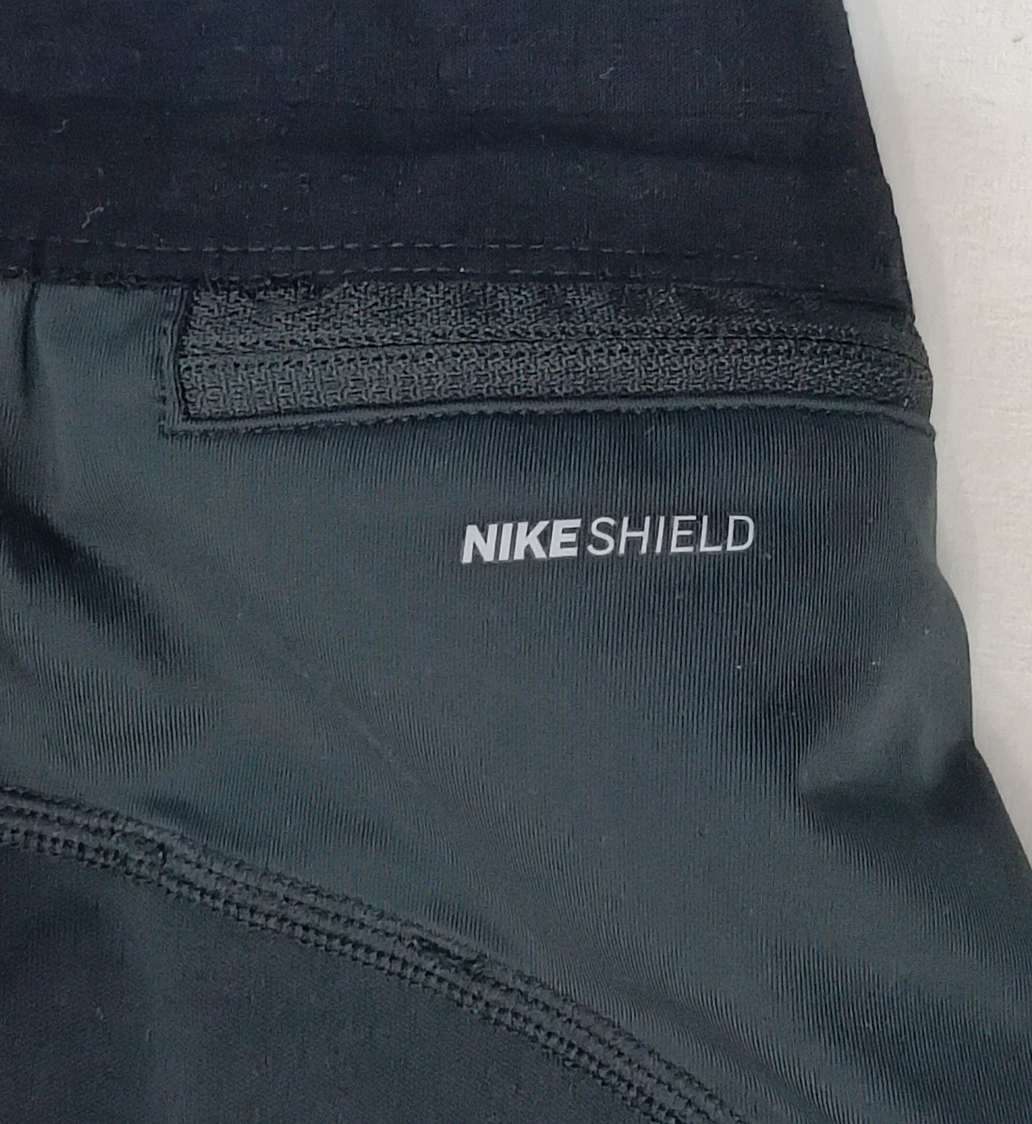 (ДАМСКО) (S) Nike DRI-FIT Shield Tights долнище