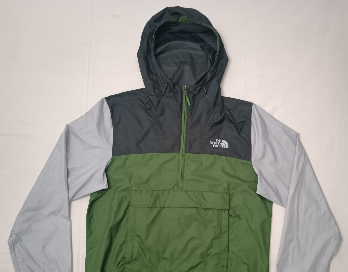 (S) The North Face Windwall Jacket яке