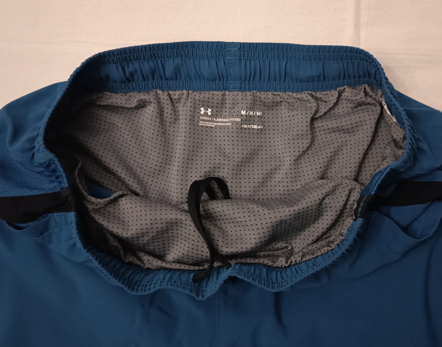 (M) Under Armour UA Launch Shorts шорти