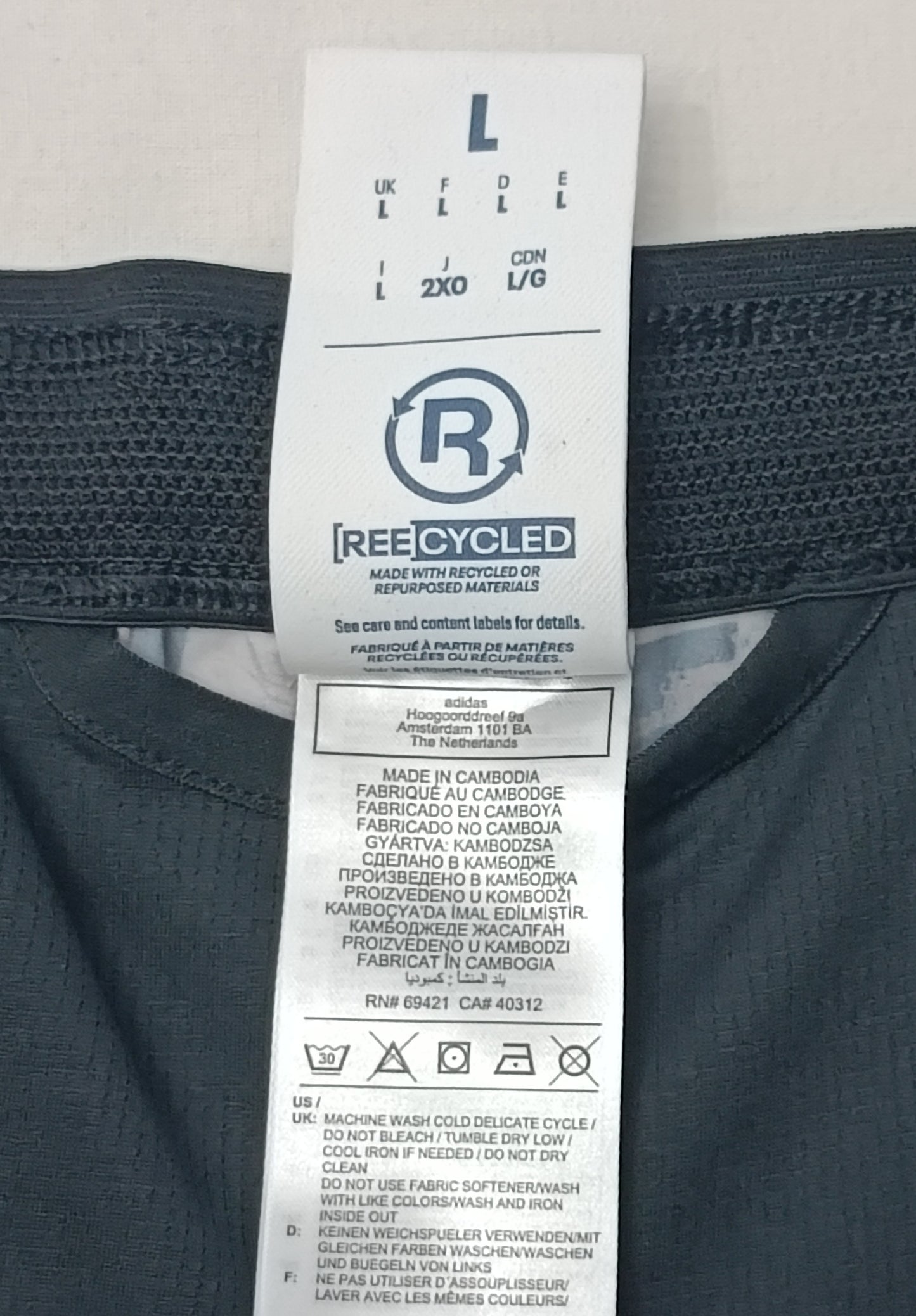(L) Reebok Shorts шорти
