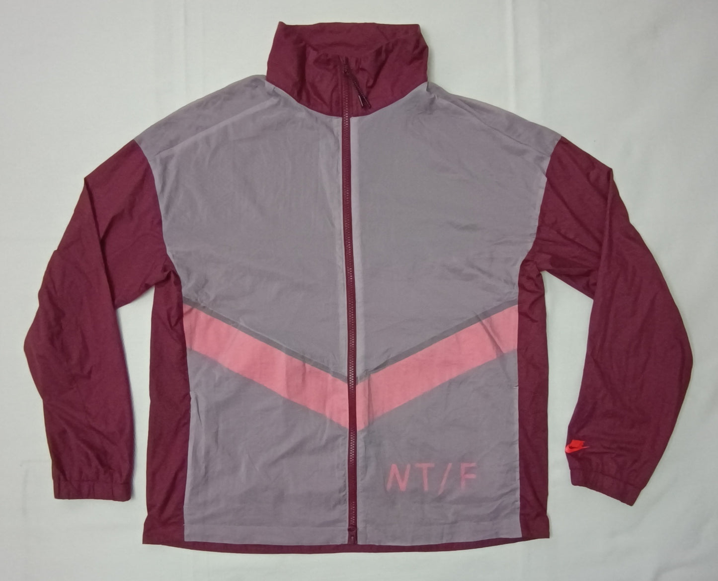 (ДАМСКО) (L) Nike Run Track & Field NT/F Jacket яке