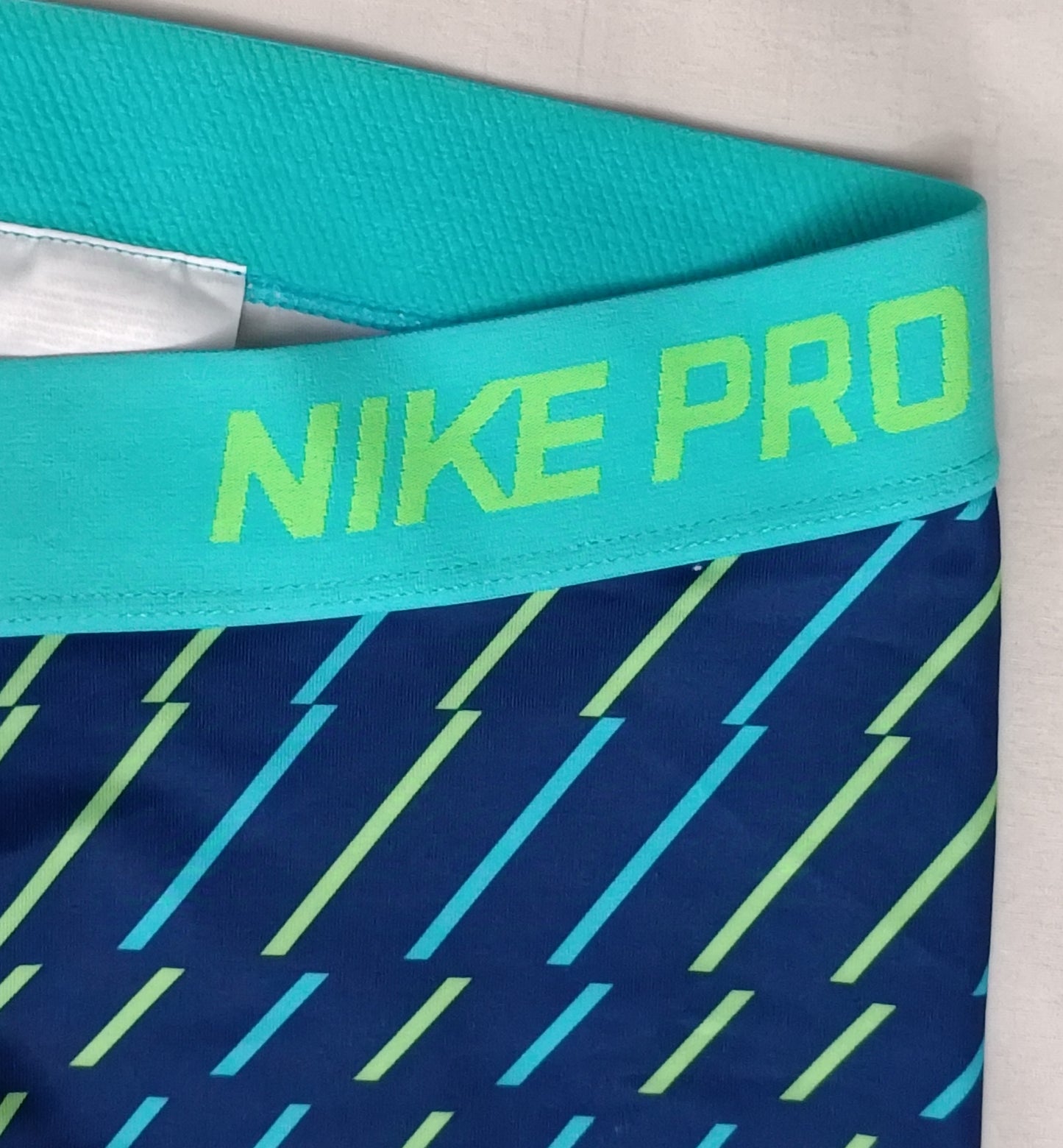 (ДАМСКО) (S) Nike PRO DRI-FIT Tights клин