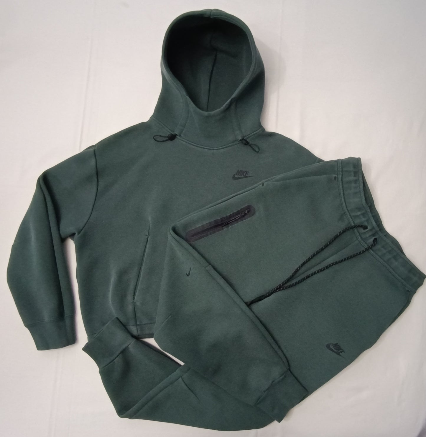 (ДАМСКО) (S) Nike Tech Fleece Tracksuit екип (горнище и долнище)