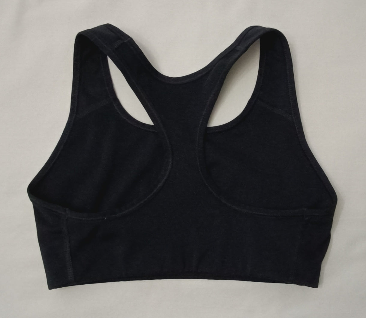 (ДАМСКО) (S) Nike DRI-FIT Bra бюстие