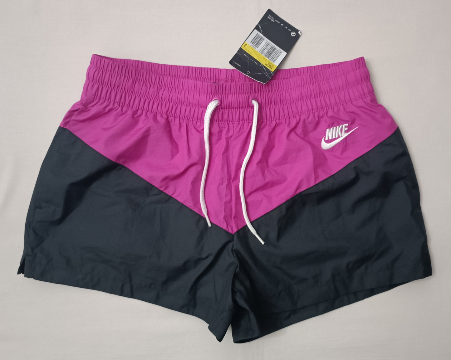 (ДАМСКО) (S) Nike Heritage Shorts шорти