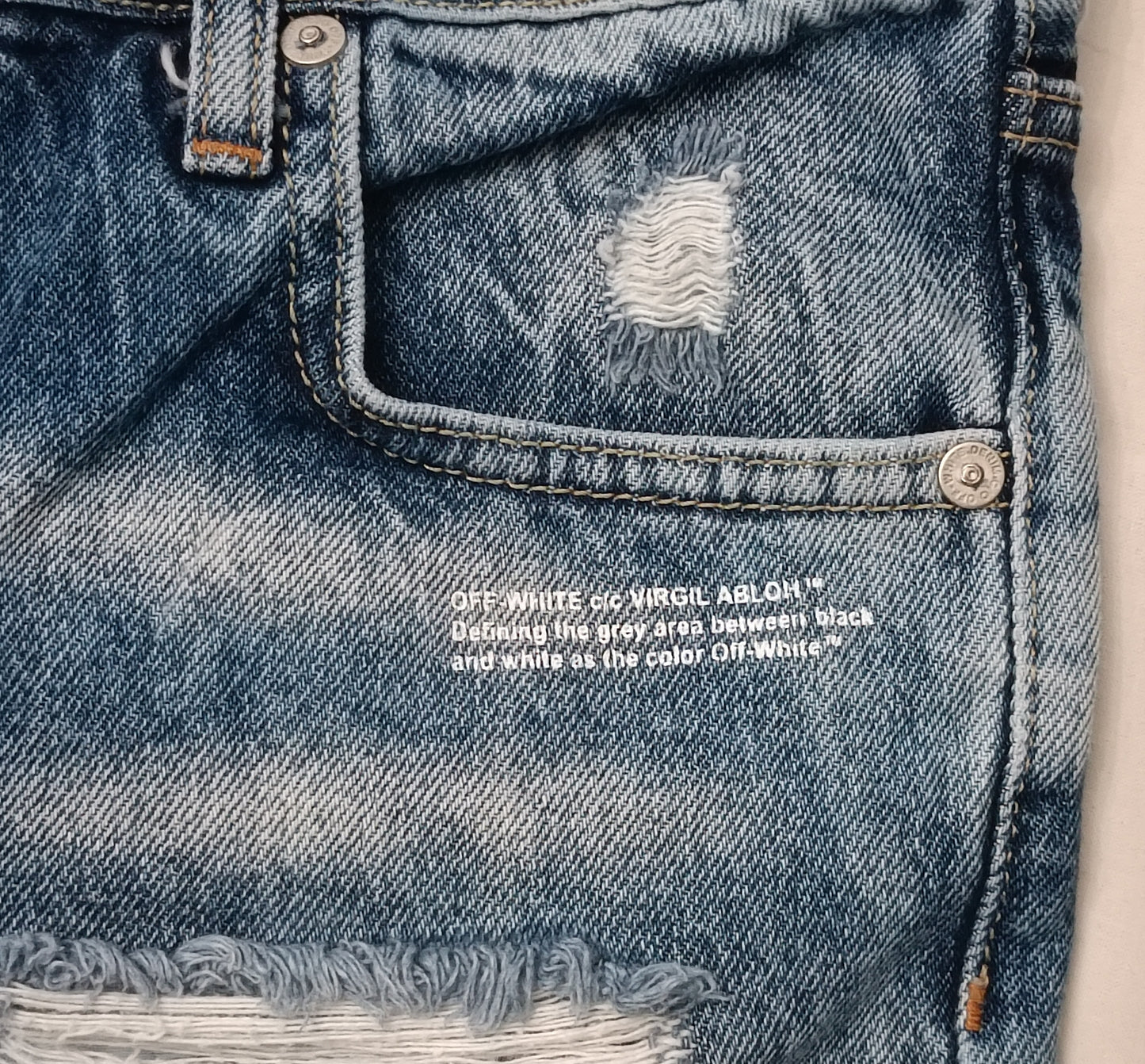(ДАМСКО) (S) Off-White Shorts къси дънкови панталонки
