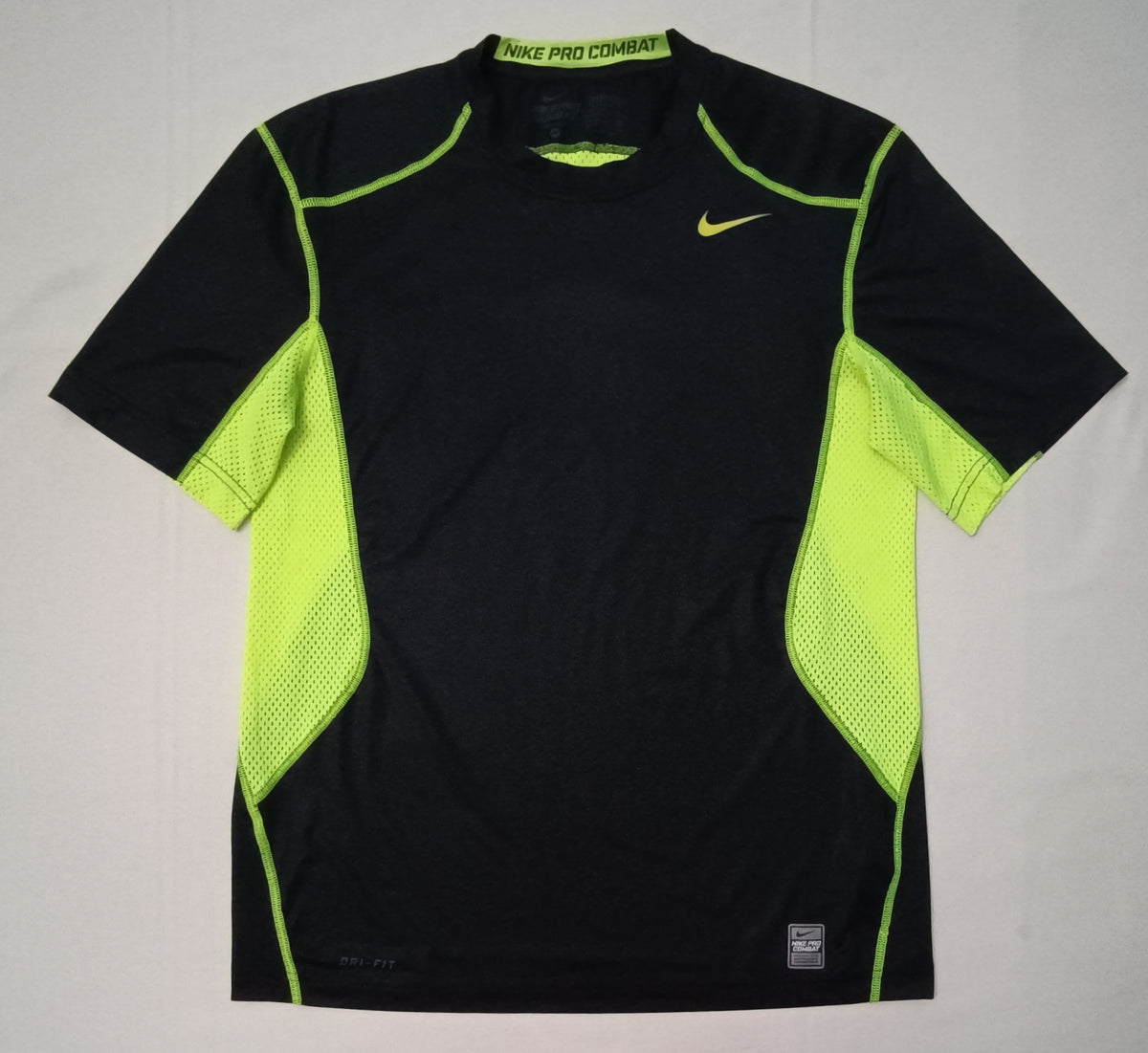 (M) Nike PRO Combat DRI-FIT Tee тениска
