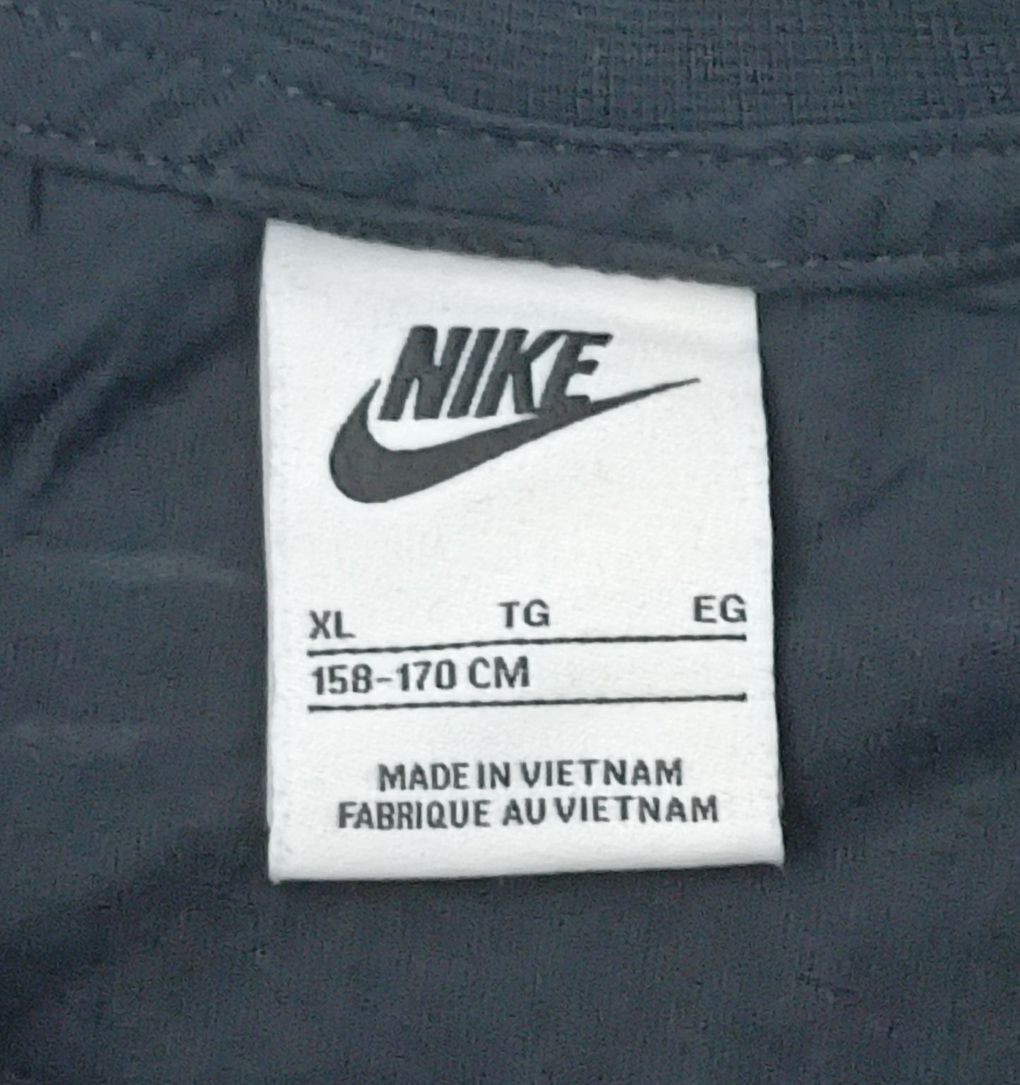 (ДЕТСКО) (Ръст 158-170см) Nike Sportswear Repeat Tee тениска