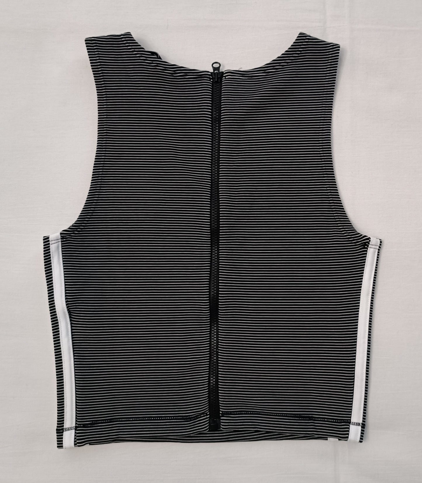 (ДАМСКО) (XS) Adidas Cropped Tank Top потник