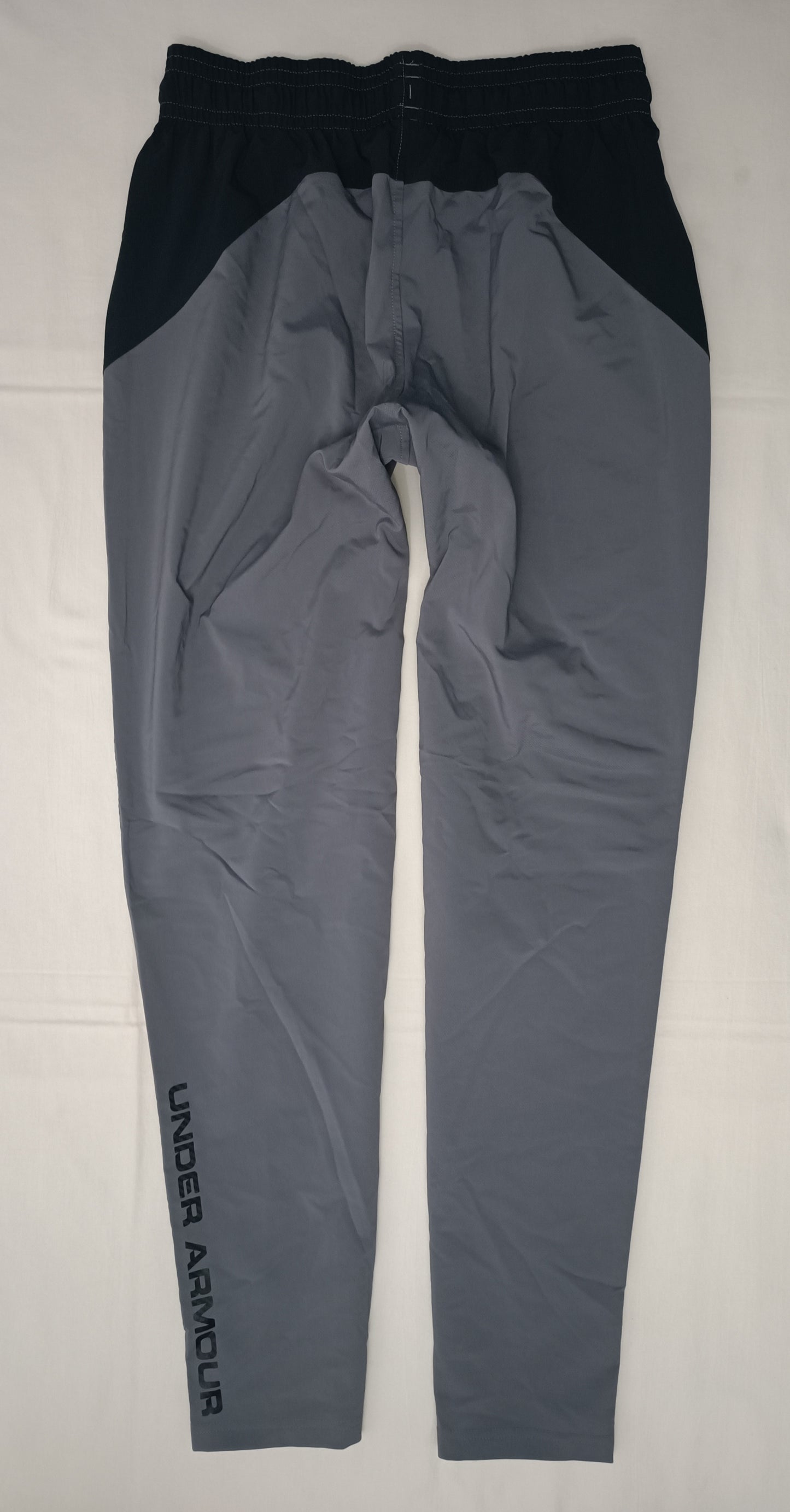 (M) Under Armour UA Pants долнище