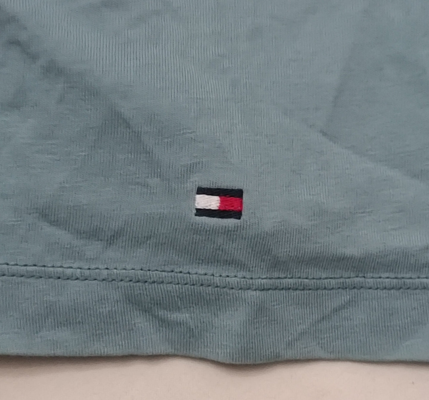 (L) Tommy Hilfiger T-Shirt тениска
