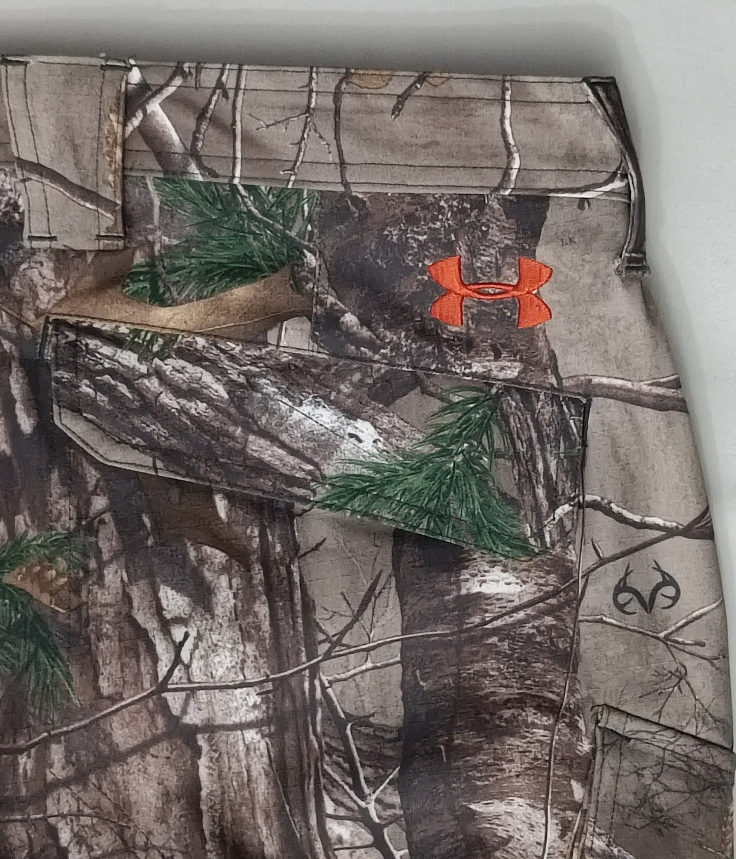 (L) Under Armour UA Camouflage Pants долнище