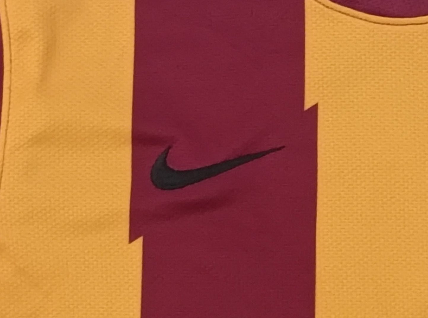 (ДЕТСКО) (Ръст 158-170см) Nike DRI-FIT Strike Tee тениска