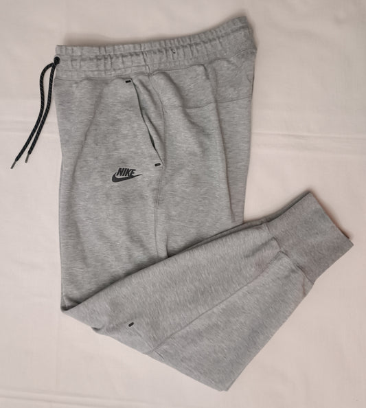 (ДАМСКО) (S) Nike Tech Fleece Sweatpants долнище
