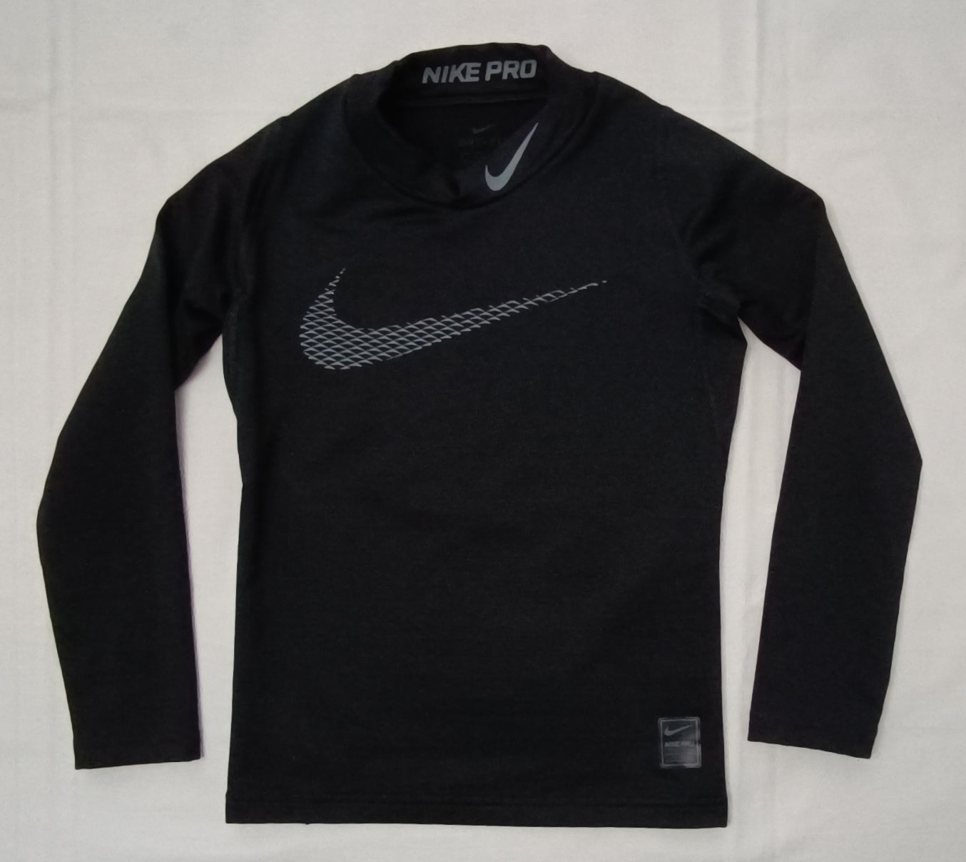 (ДЕТСКО) (Ръст 137-147см) Nike PRO DRI-FIT Hyperwarm Long Sleeve блуза