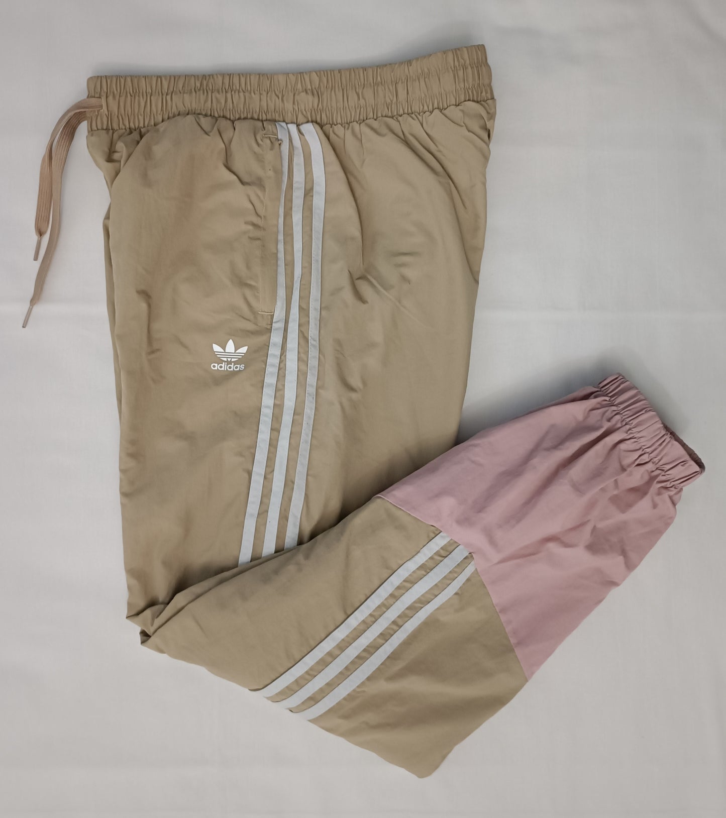 (ДЕТСКО) (Ръст 156-166см) Adidas Originals Trefoil Lock Up Pants долнище