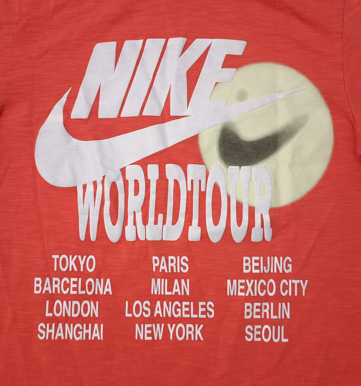(S) Nike Sportswear World Tour Long Sleeve Top блуза