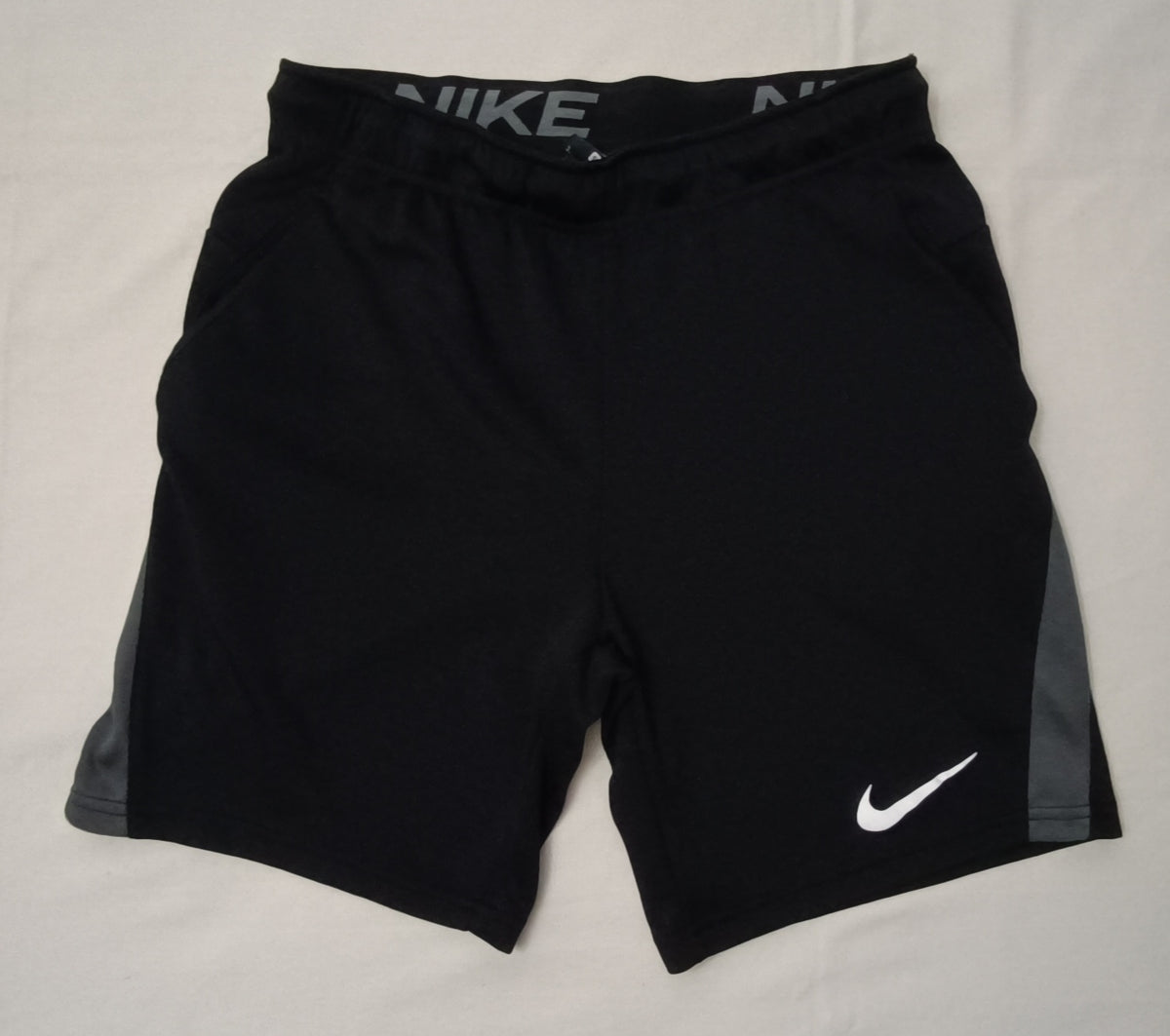 (S) Nike DRI-FIT Shorts шорти