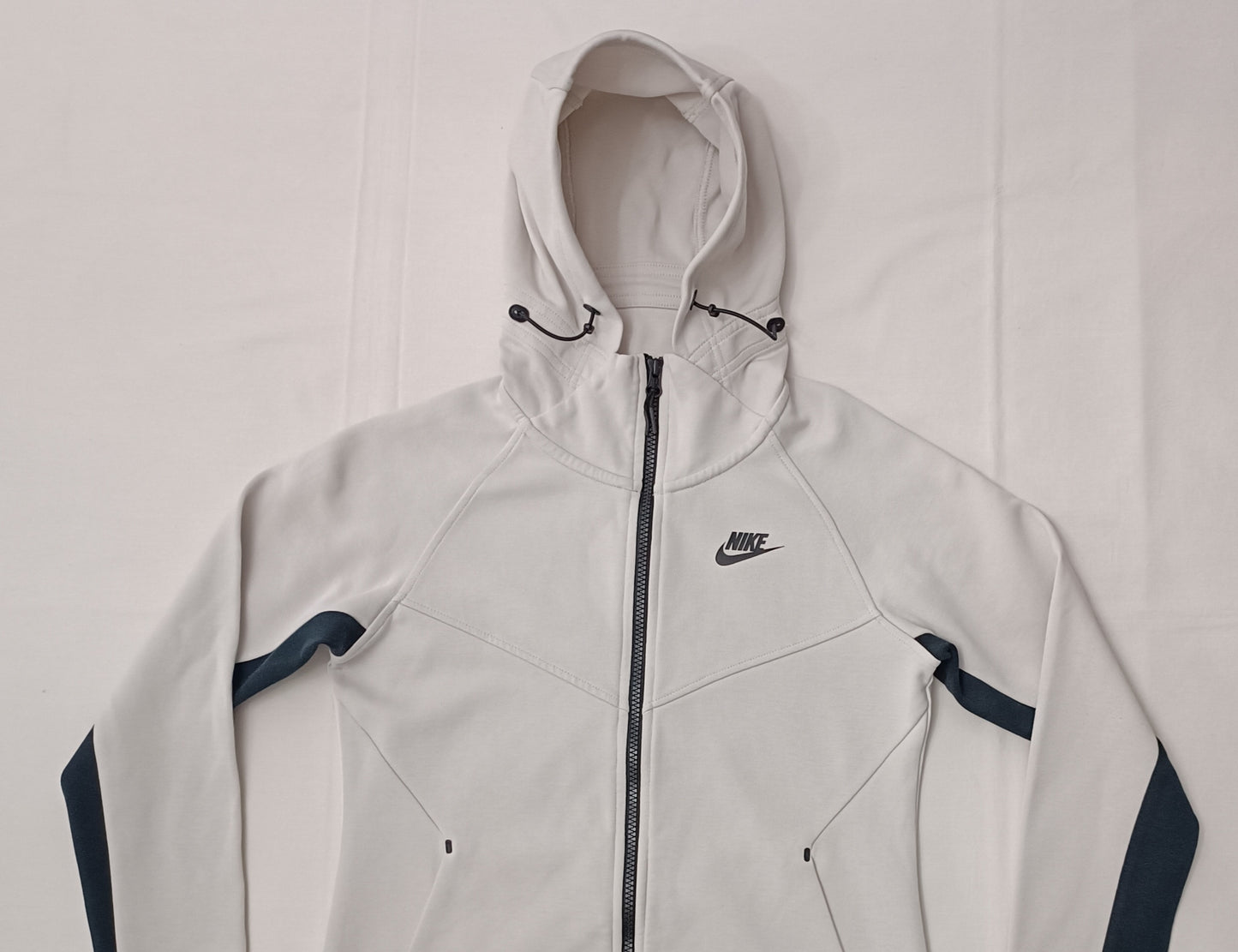 (ДАМСКО) (S) Nike Tech Fleece Sweatshirt горнище