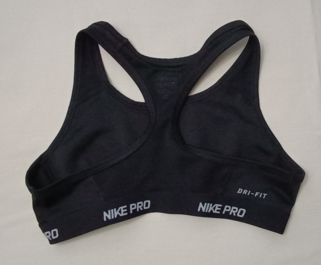 (ДЕТСКО) (Ръст 137-146см) Nike PRO DRI-FIT Bra бюстие