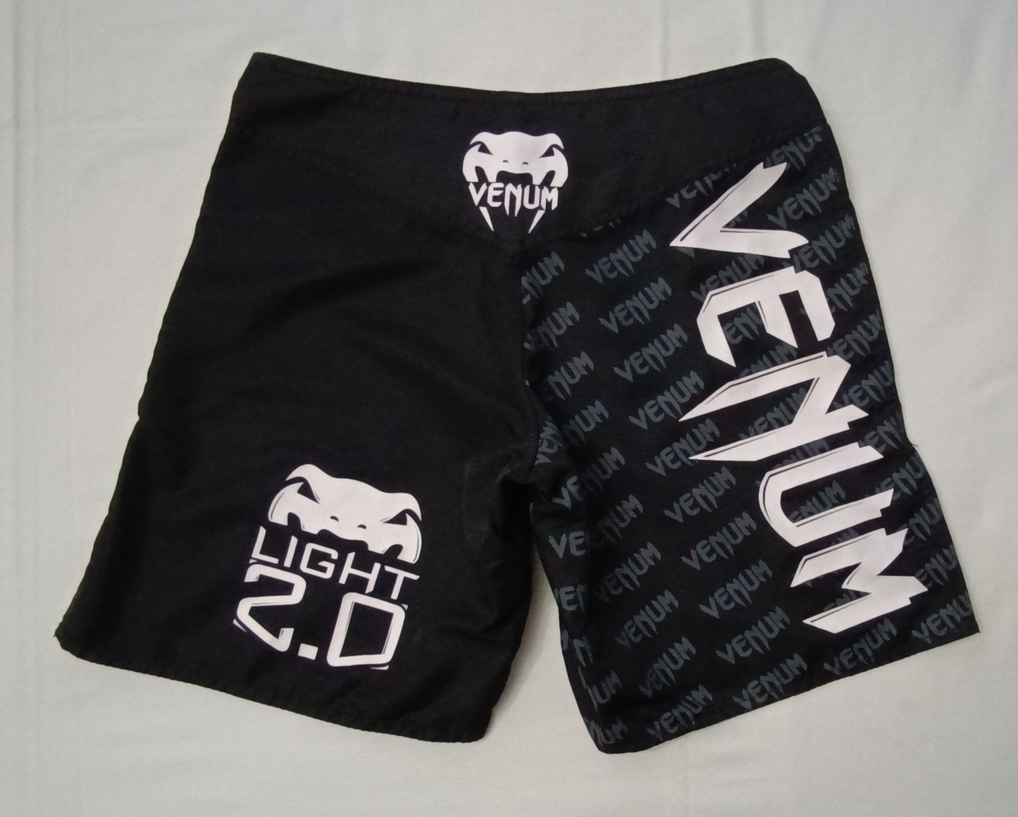 (XS) Venum Shorts шорти