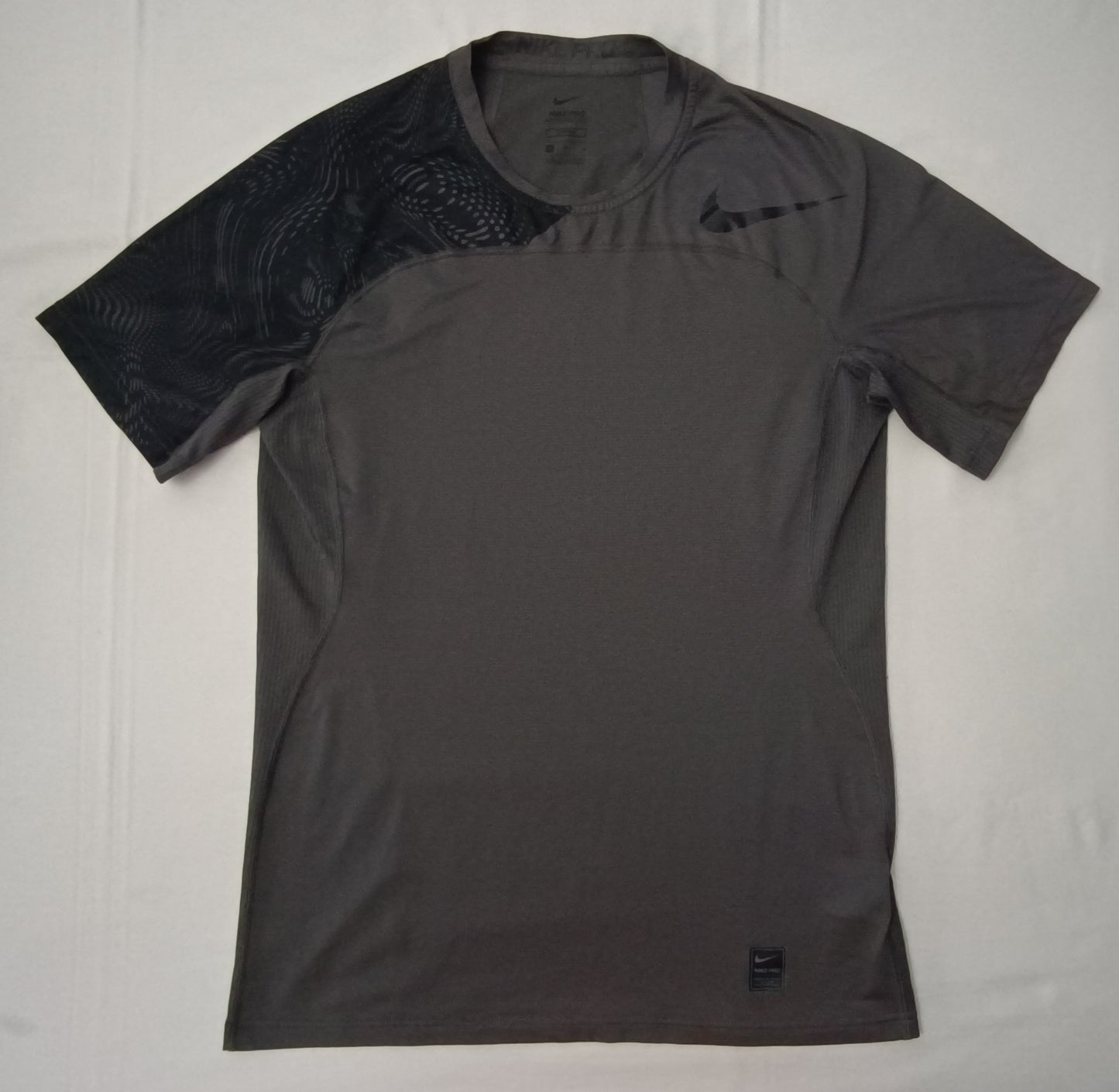(M) Nike PRO DRI-FIT Hypercool Tee тениска