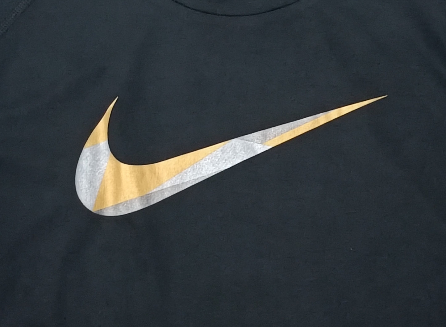 (ДАМСКО) (XS) Nike DRI-FIT Tee тениска