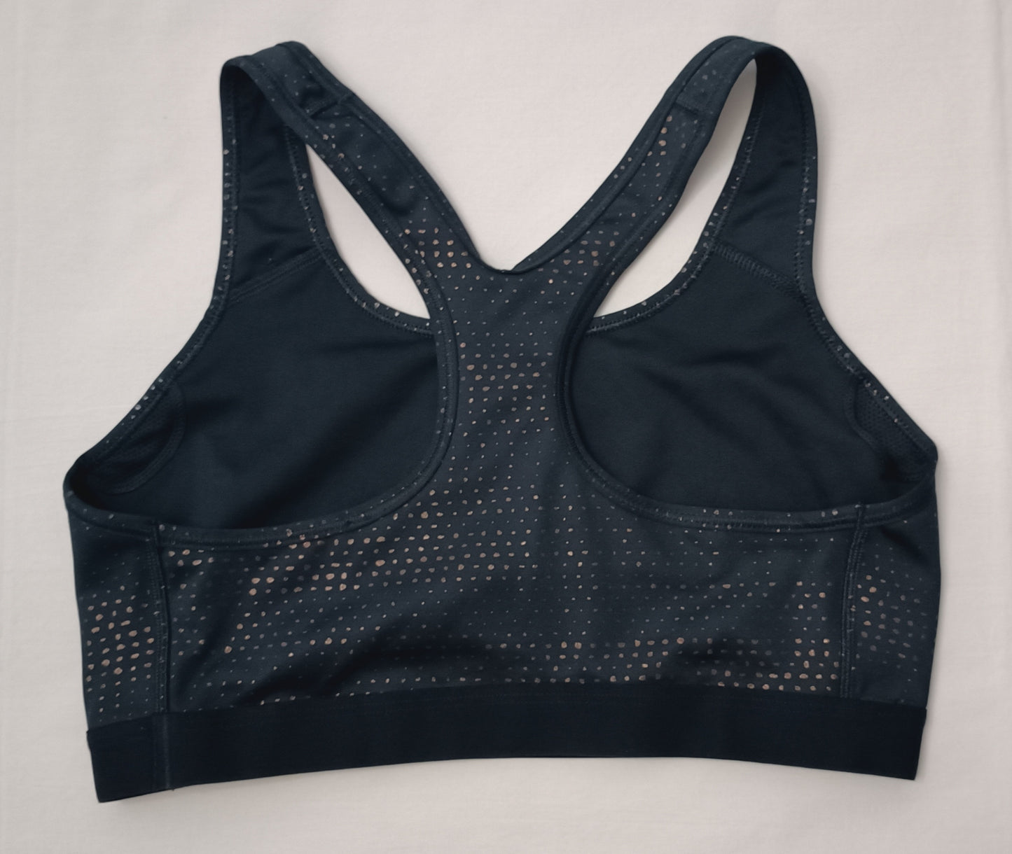 (ДАМСКО) (L) Nike DRI-FIT Bra бюстие