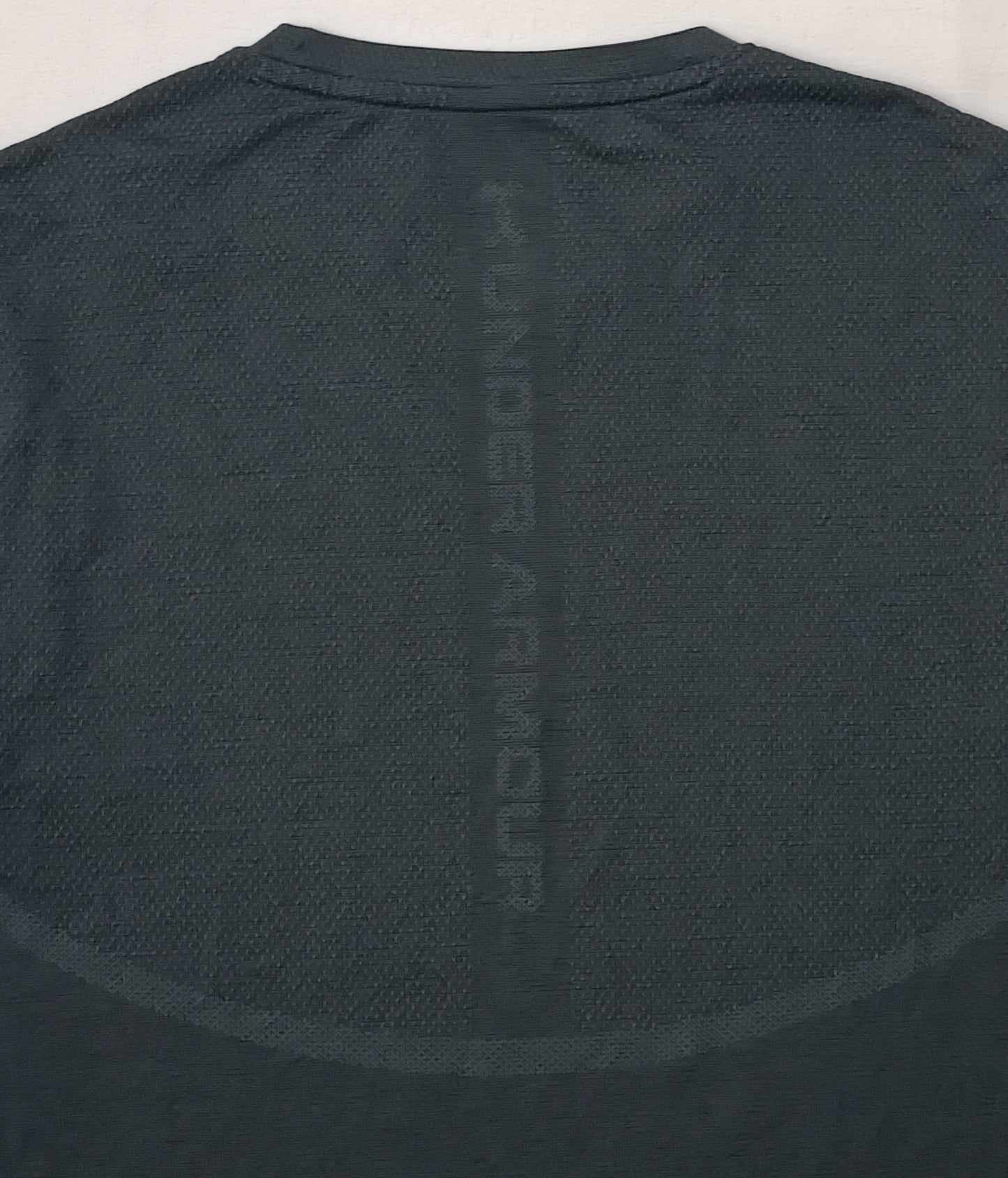 (S) Under Armour UA Rush Tee тениска