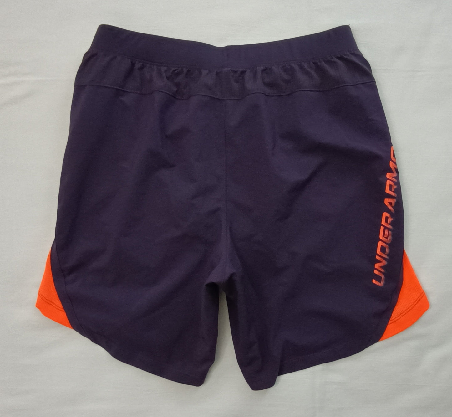 (M) Under Armour UA Shorts шорти