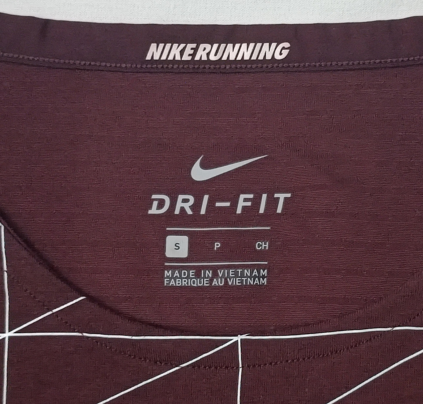 (S) Nike DRI-FIT Run Division Tee тениска