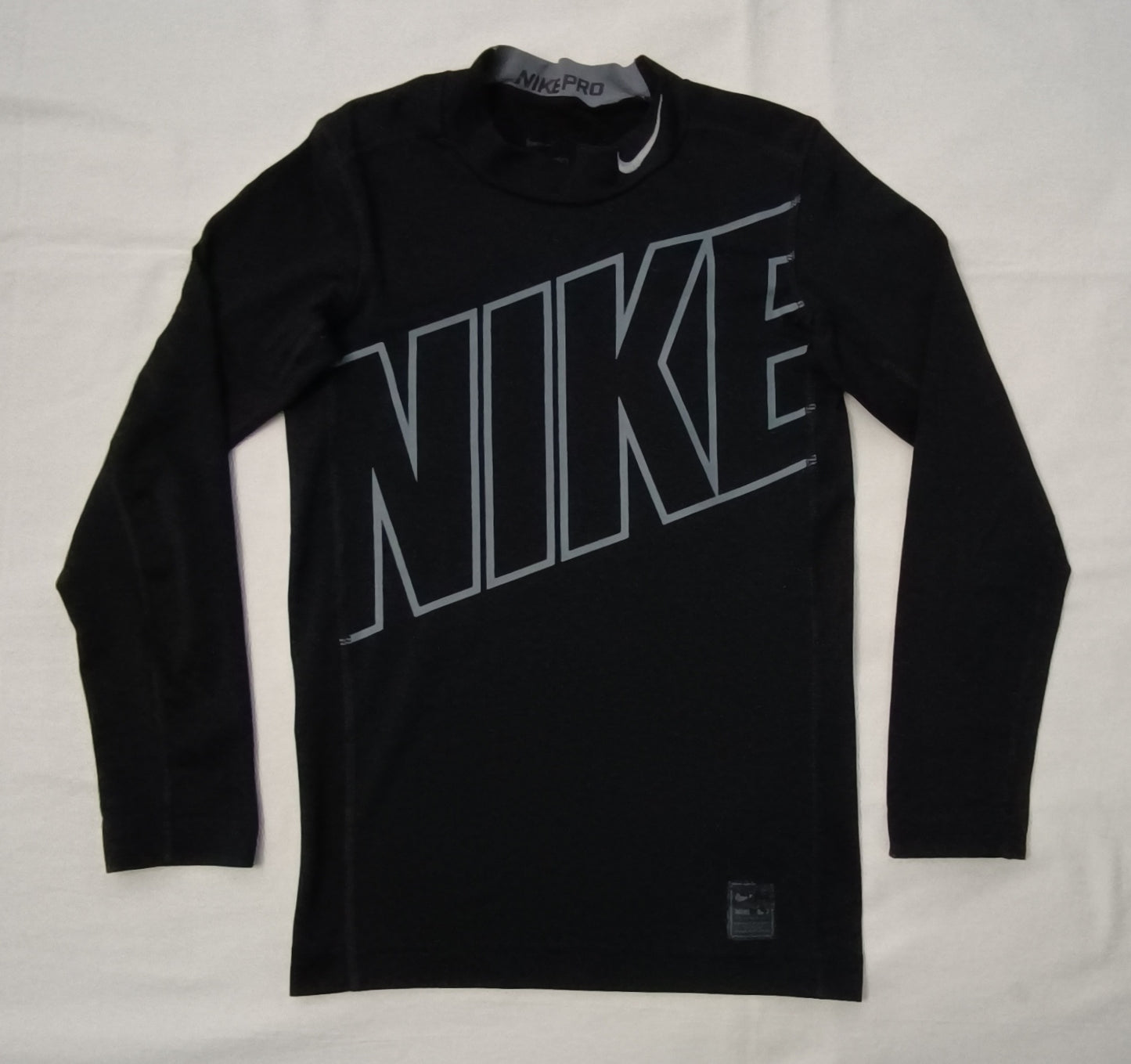 (ДЕТСКО) (Ръст 137-147см) Nike PRO DRI-FIT Compression Long Sleeve Top блуза