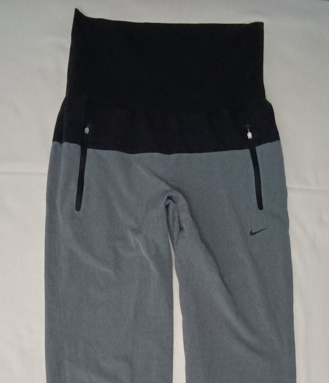 (ДАМСКО) (S) Nike High-Waisted Pants долнище