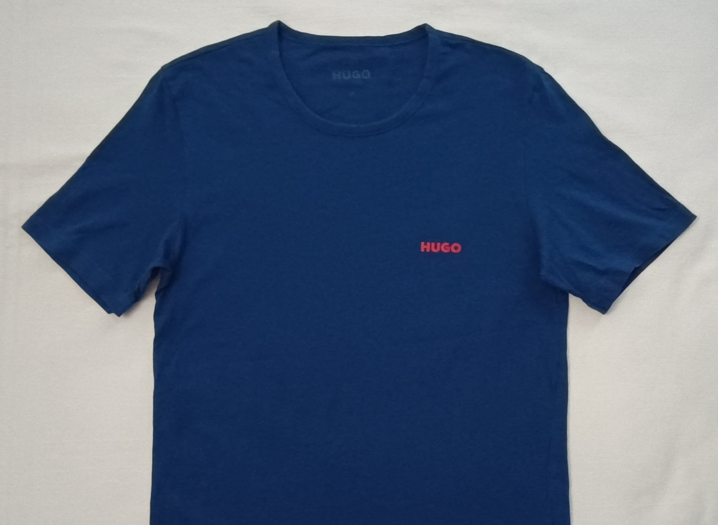 (S) Hugo Boss T-Shirt тениска