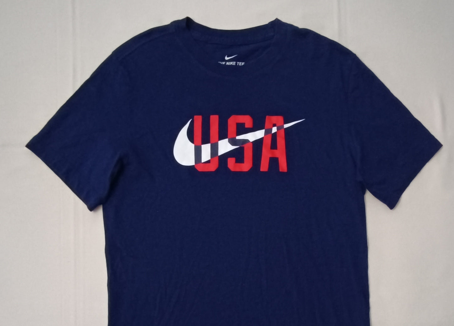 (S) Nike Sportswear USA Tee тениска