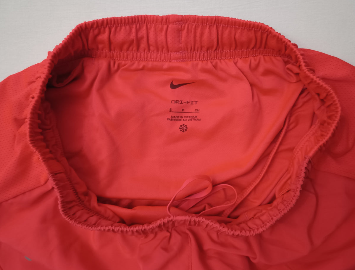 (ДАМСКО) (S) Nike DRI-FIT Shorts шорти