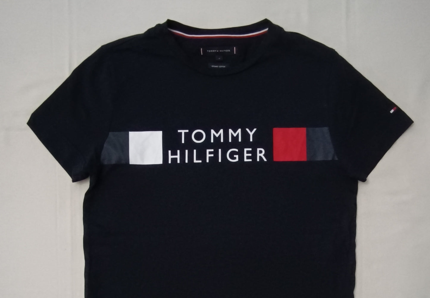 (S) Tommy Hilfiger тениска