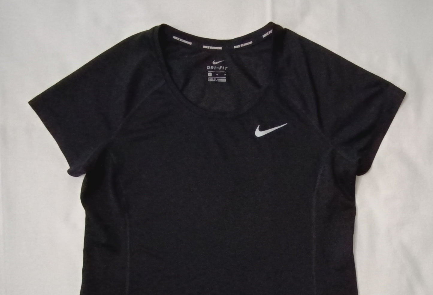 (ДАМСКО) (M) Nike DRI-FIT Tee тениска