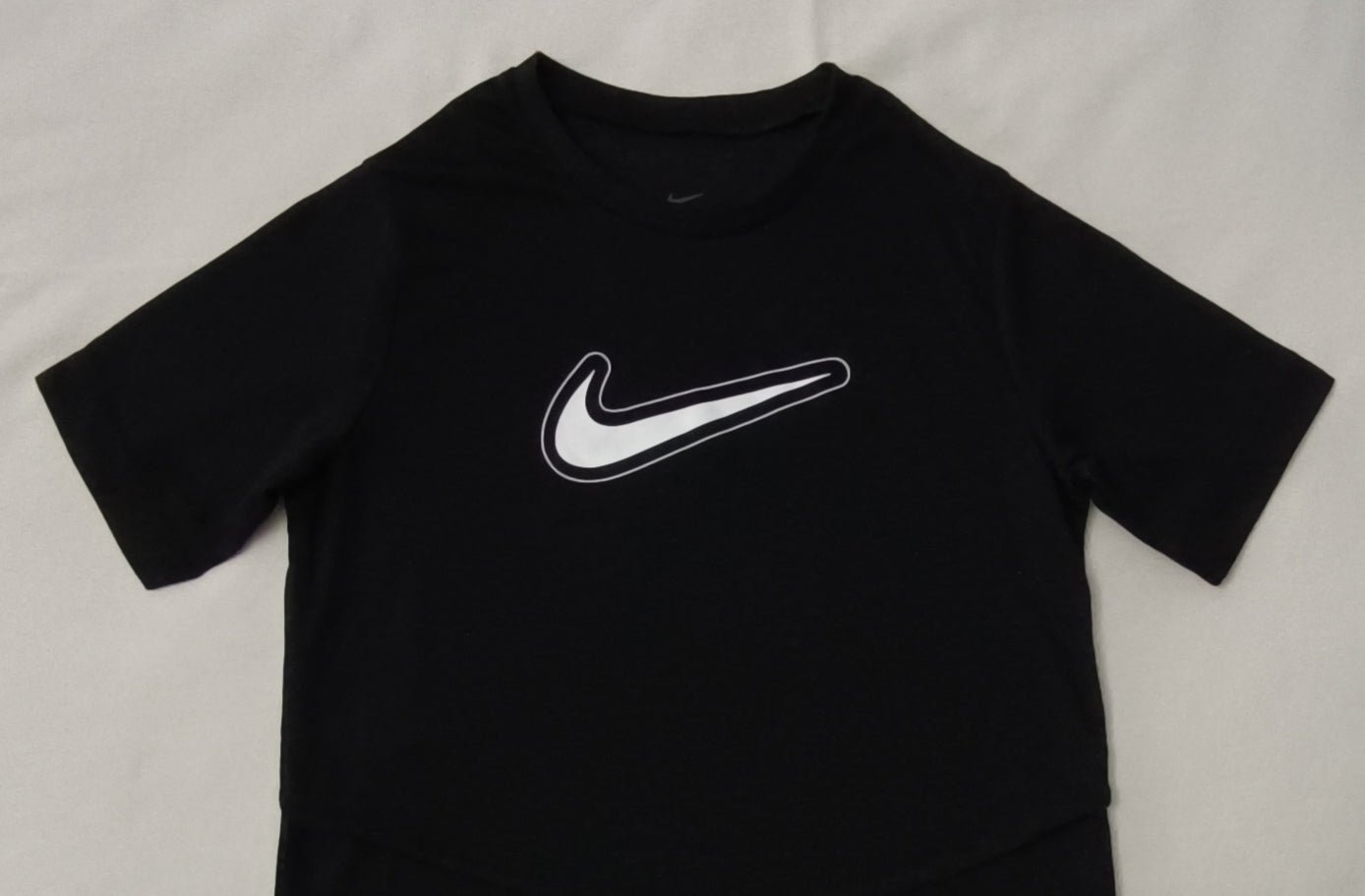 (ДЕТСКО) (Ръст 128-137см) Nike DRI-FIT Swoosh Tee тениска