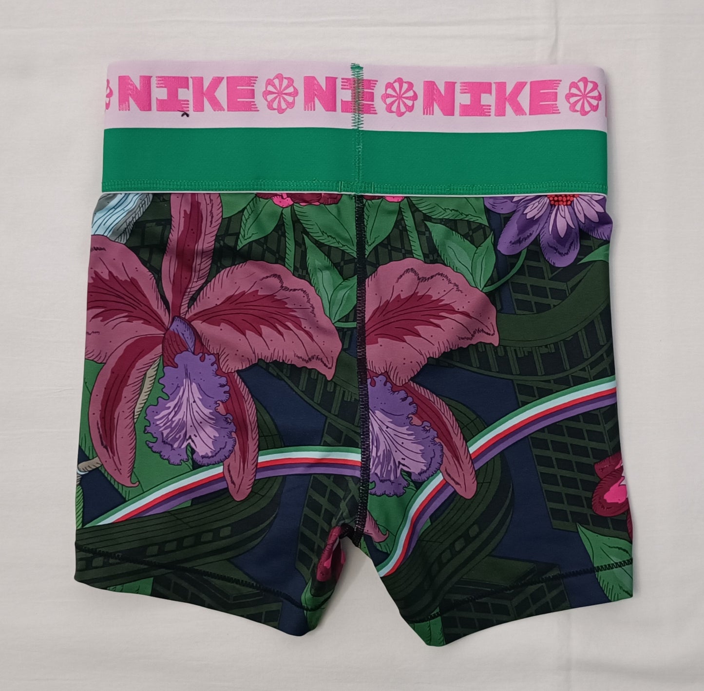 (ДАМСКО) (XS) Nike PRO DRI-FIT Shorts клин