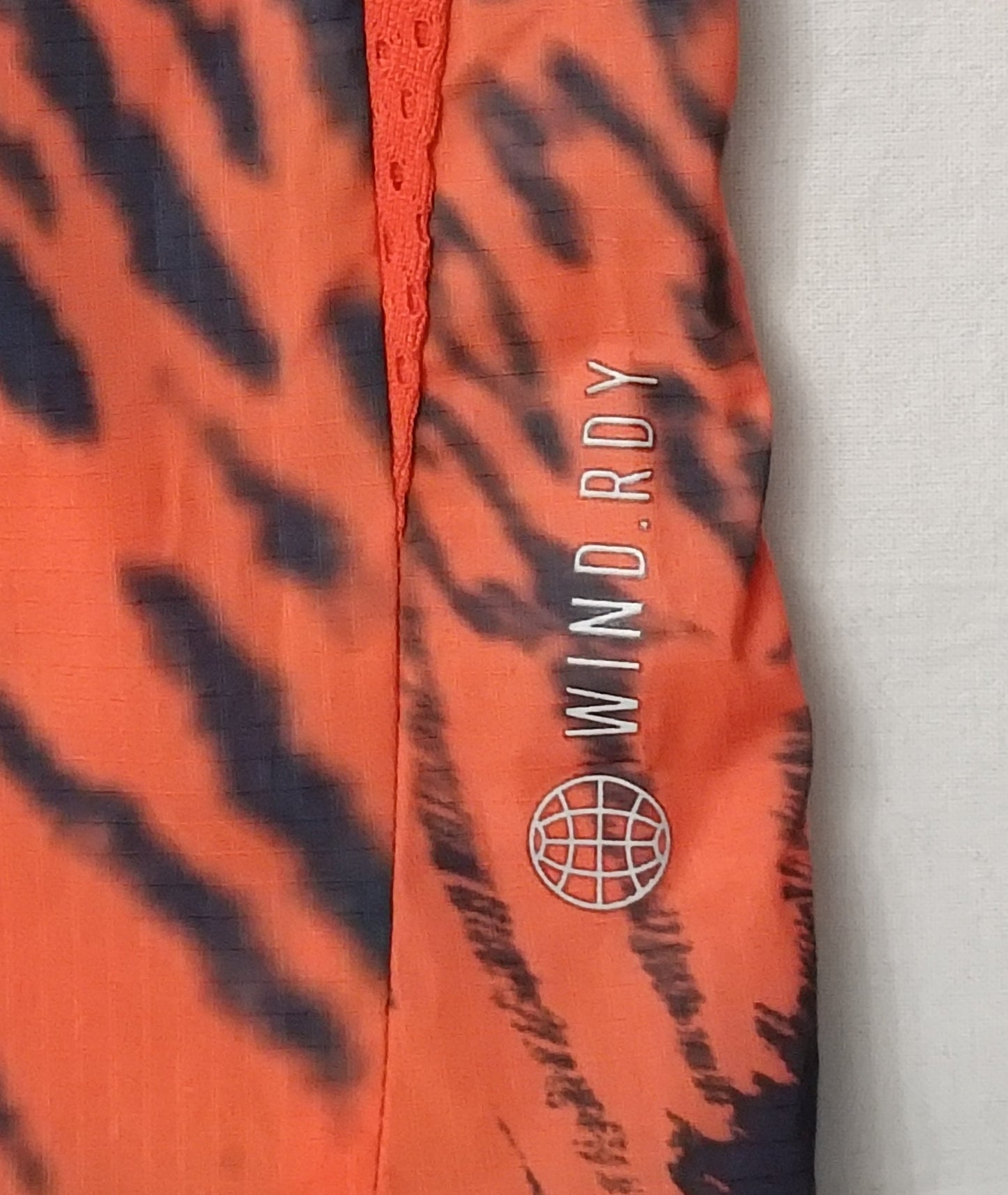 (ДАМСКО) (S) Adidas Fast Running Jacket яке
