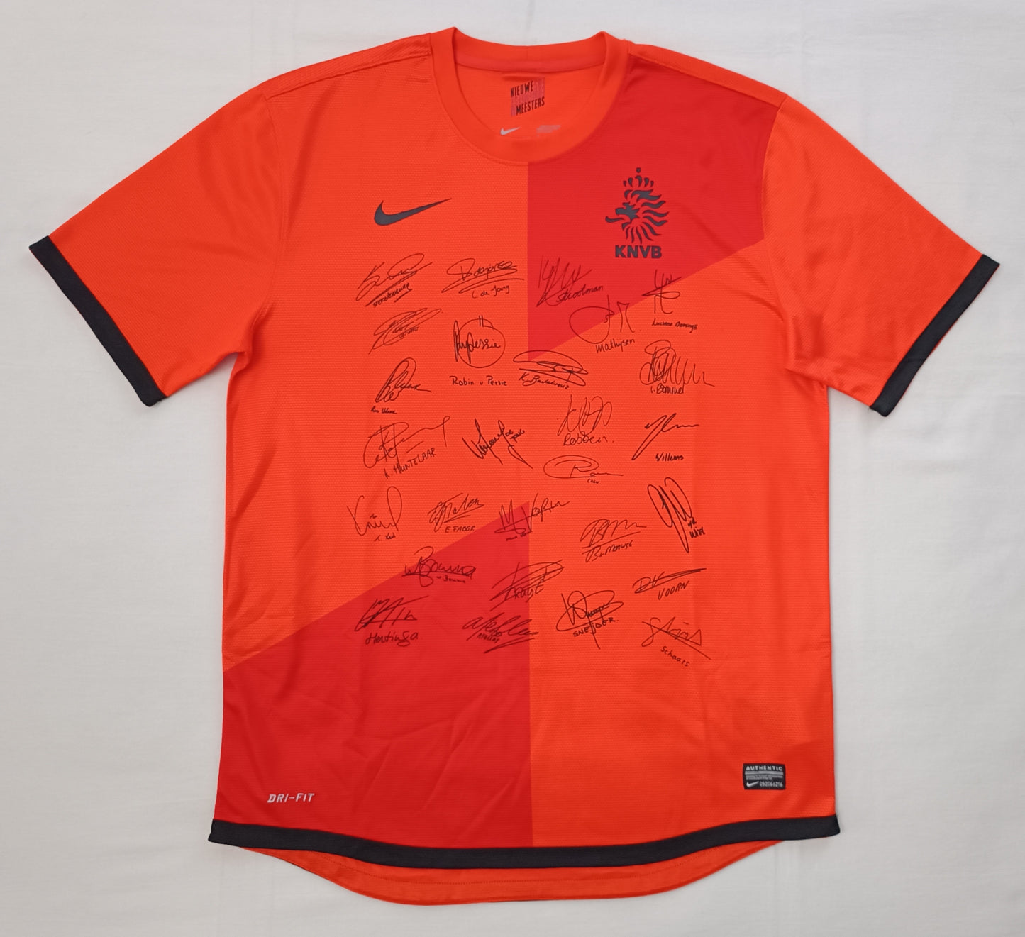 (L) Nike DRI-FIT Netherlands Squad Signed Home Jersey тениска