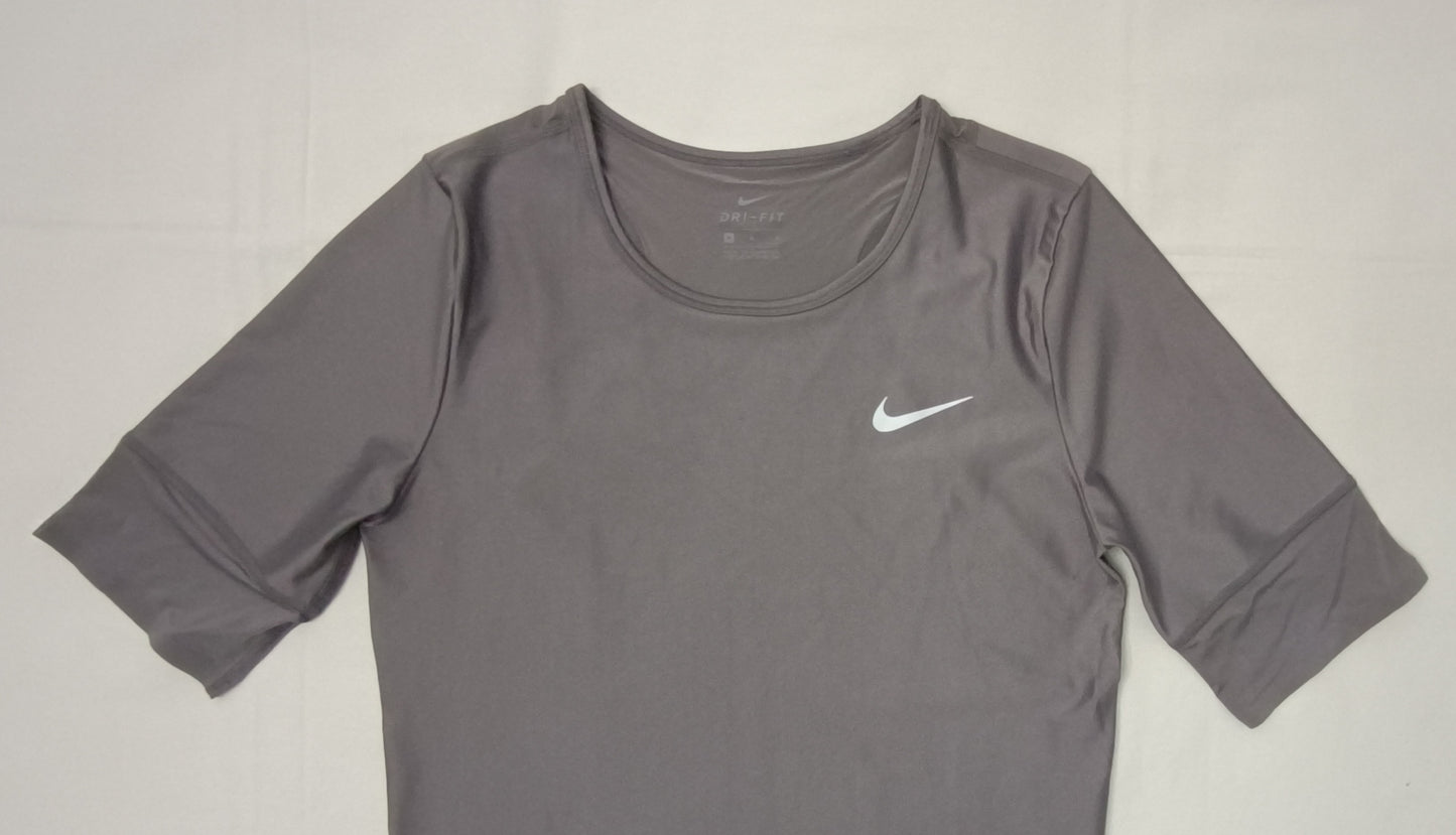 (ДАМСКО) (M) Nike DRI-FIT тениска